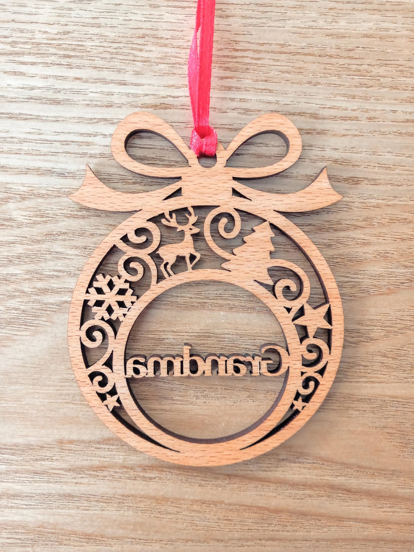 Laser-Cut Wooden Christmas Tree Decoration Bauble - Grandma, Grandad, Mummy, Daddy, etc.
