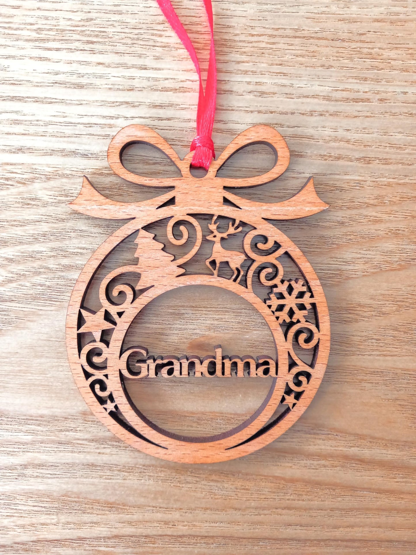 Laser-Cut Wooden Christmas Tree Decoration Bauble - Grandma, Grandad, Mummy, Daddy, etc.