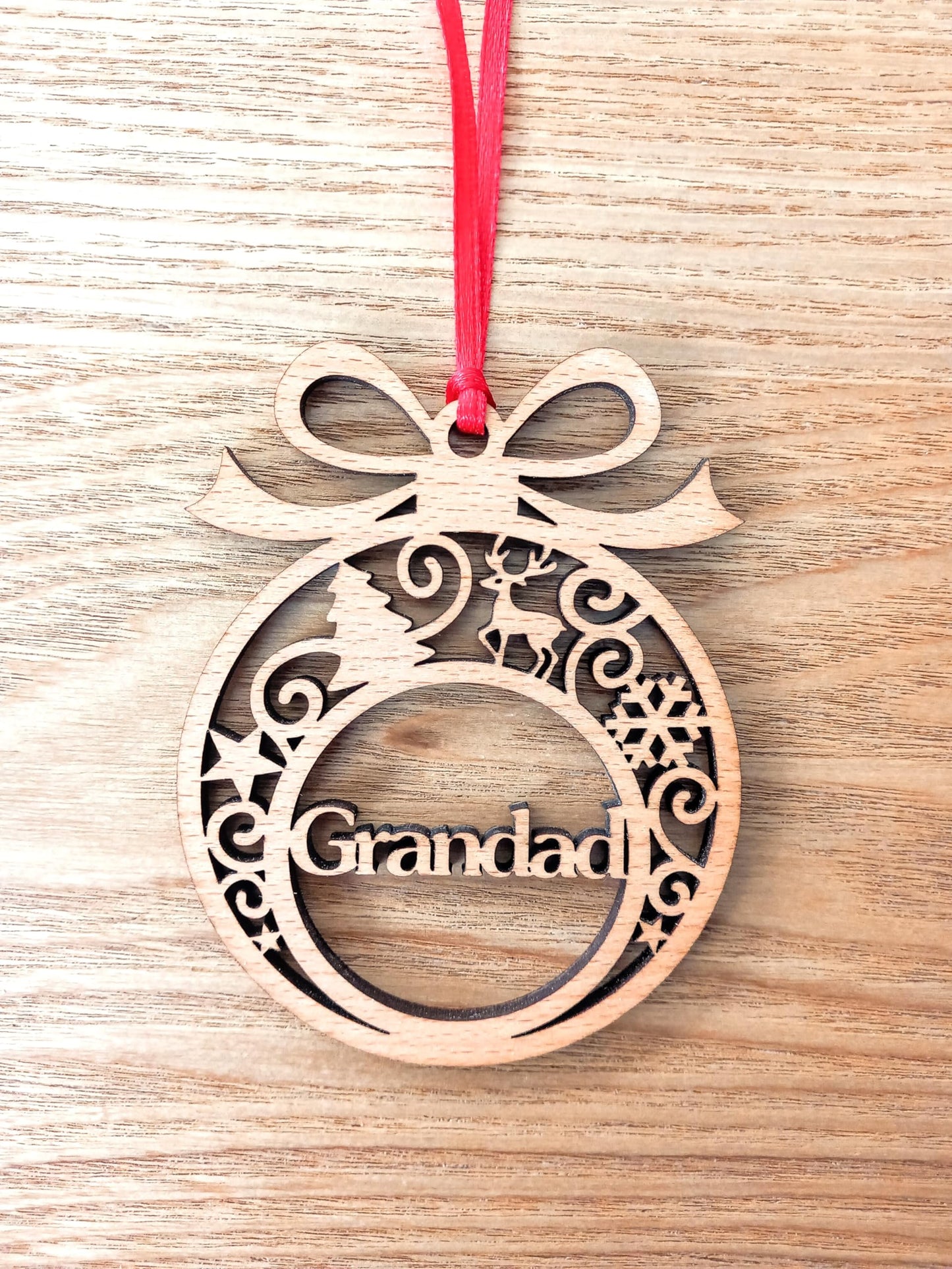 Laser-Cut Wooden Christmas Tree Decoration Bauble - Grandma, Grandad, Mummy, Daddy, etc.